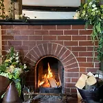 The Kings Arms Hotel Cartmel